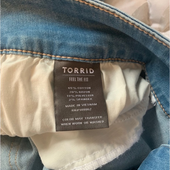 NEVER WORN Torrid 22 Crop Jegging - Super Soft Eco Light Wash - Picture 11 of 15